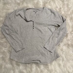 North River Outfitters Grey Long Sleeve Henley Shirt